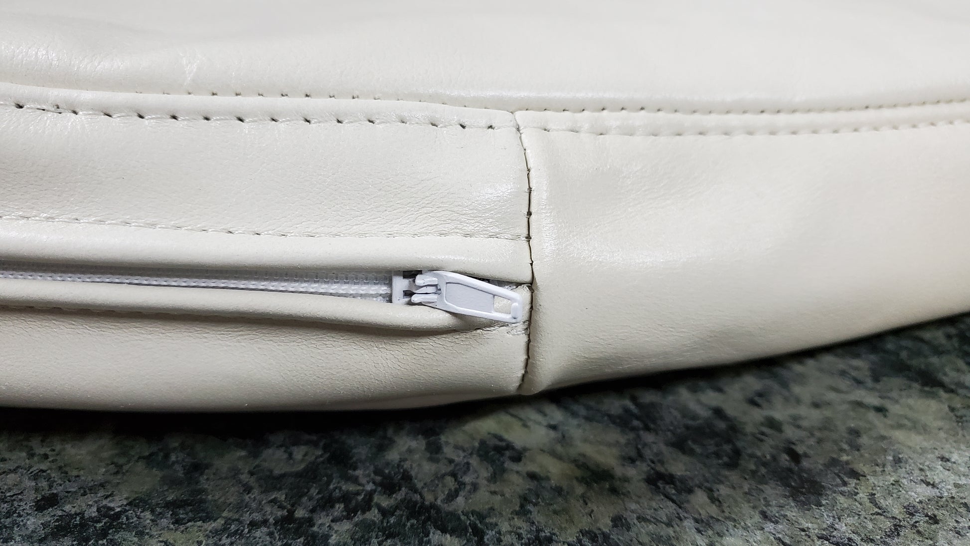 Leather Lyre Bag: Zipper