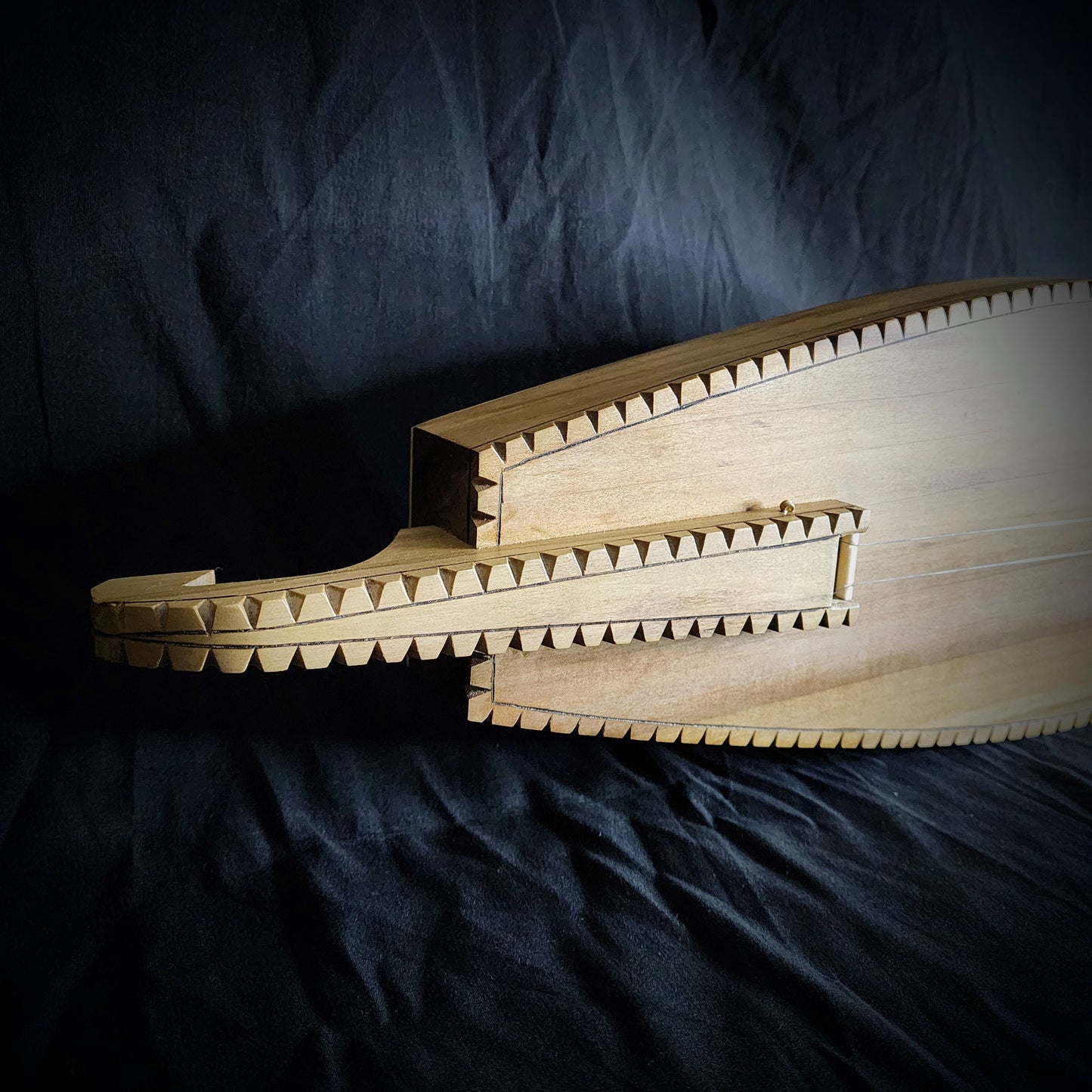 The Philippine Boat Lute
