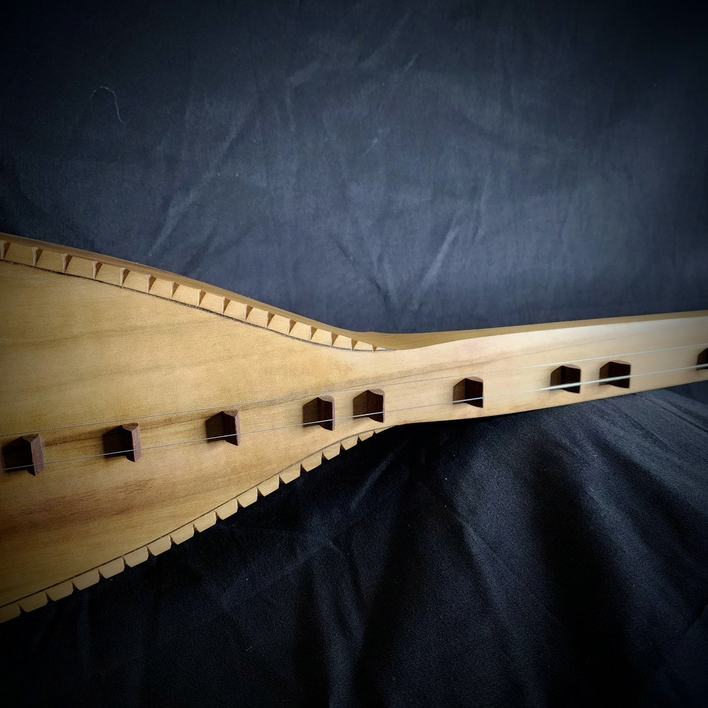 The Philippine Boat Lute