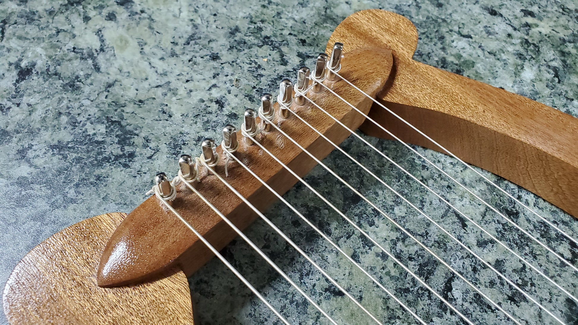 David's Harp with 10 Strings: Tuning Pins