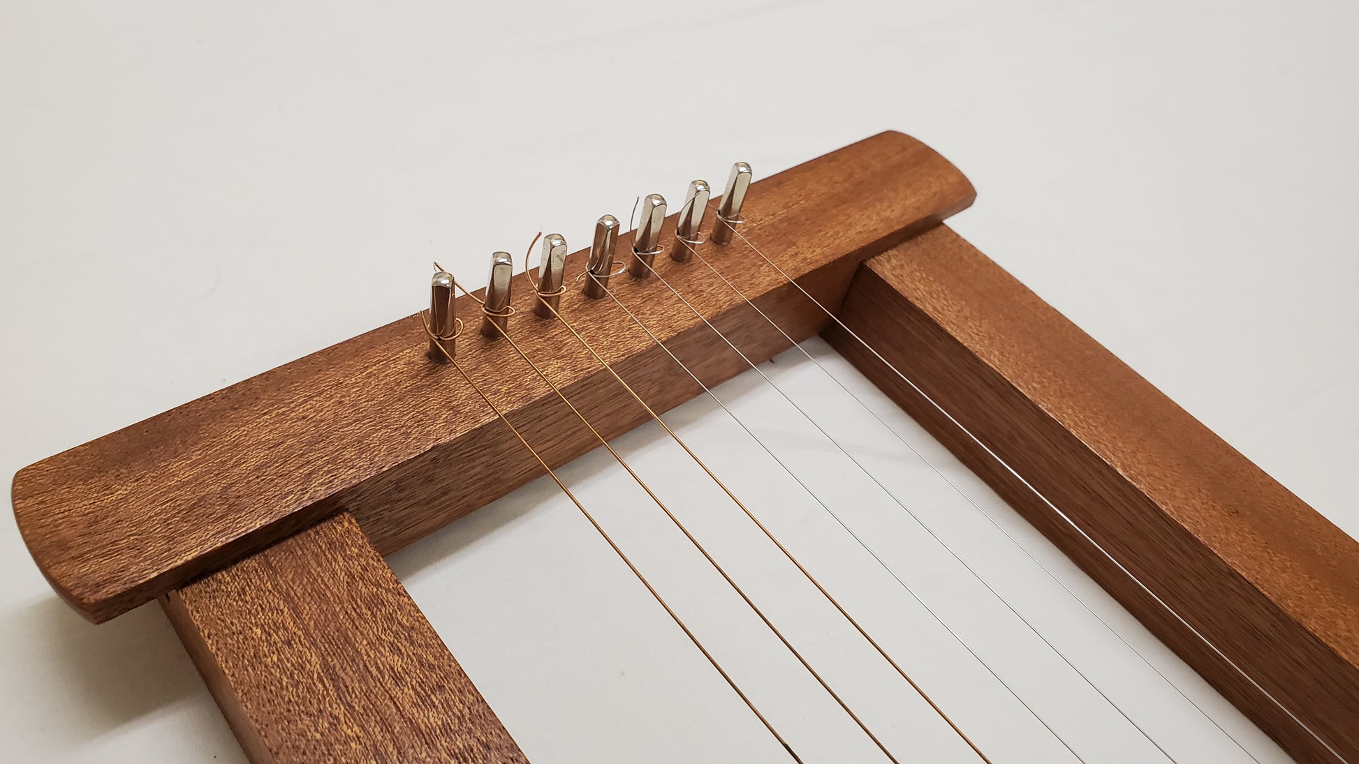 7 String Kinnor: Crossbar