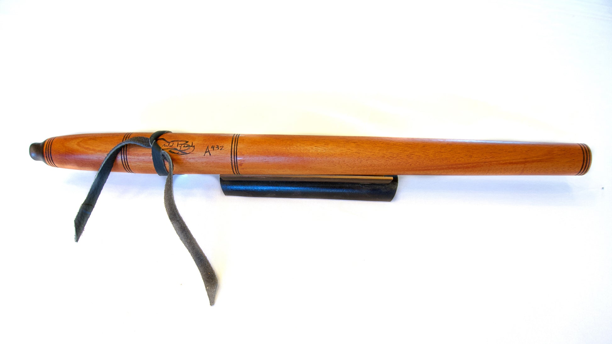 Native American Style Flute - Mahogany: A432 tuning